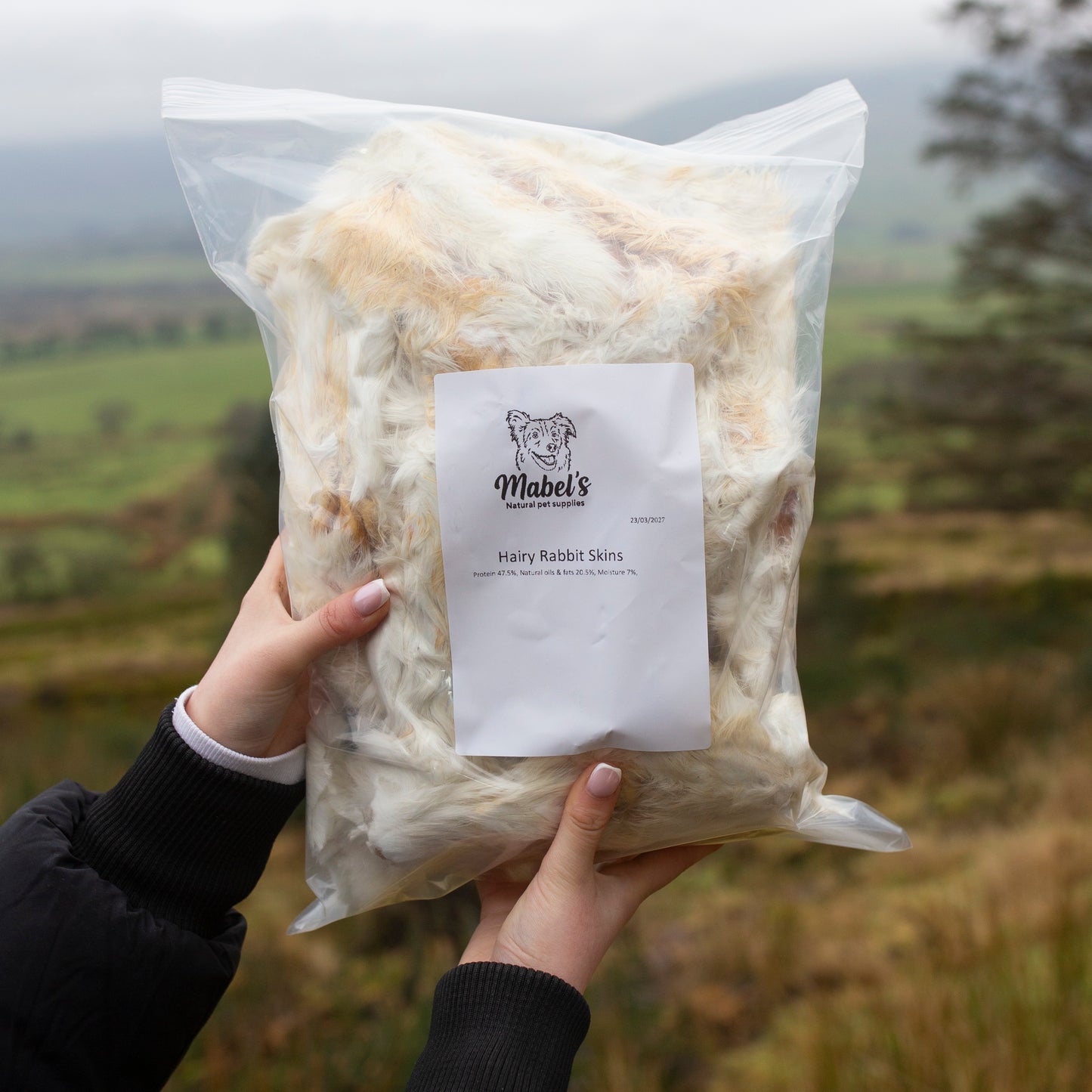 Rabbit skins 1kg bulk bag, natural dog treat